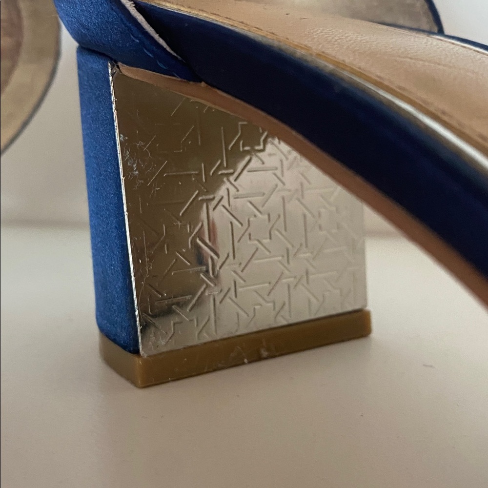 Jewel Badgley Mischka Navy Sandals - Picture 6 of 11